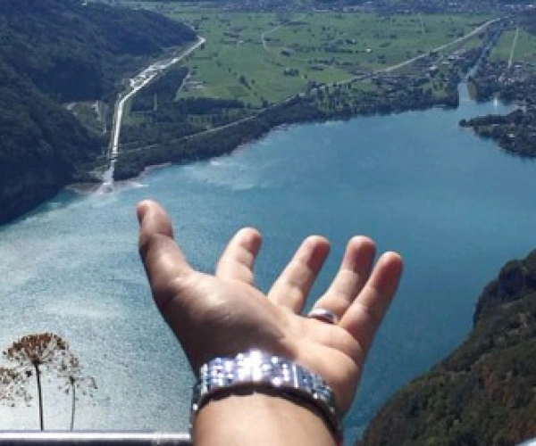Ein unfreiwilliger Neuanfang. Von Afghanistan in die Schweiz. Bild zum Artikel.